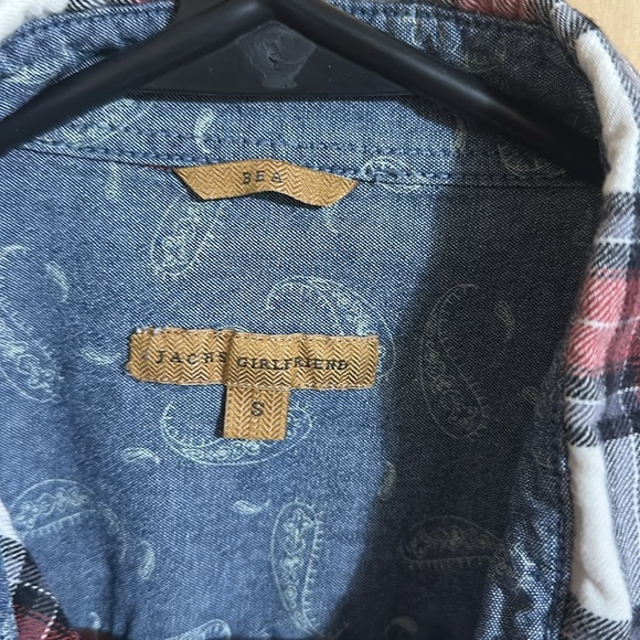 Jachs Girlfriend Bea Flannel Top with Pearl Snaps - Picture 3 of 4